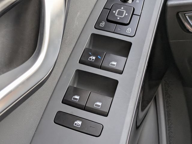 Used 2025 Kia Niro EX Touring FWD image 24
