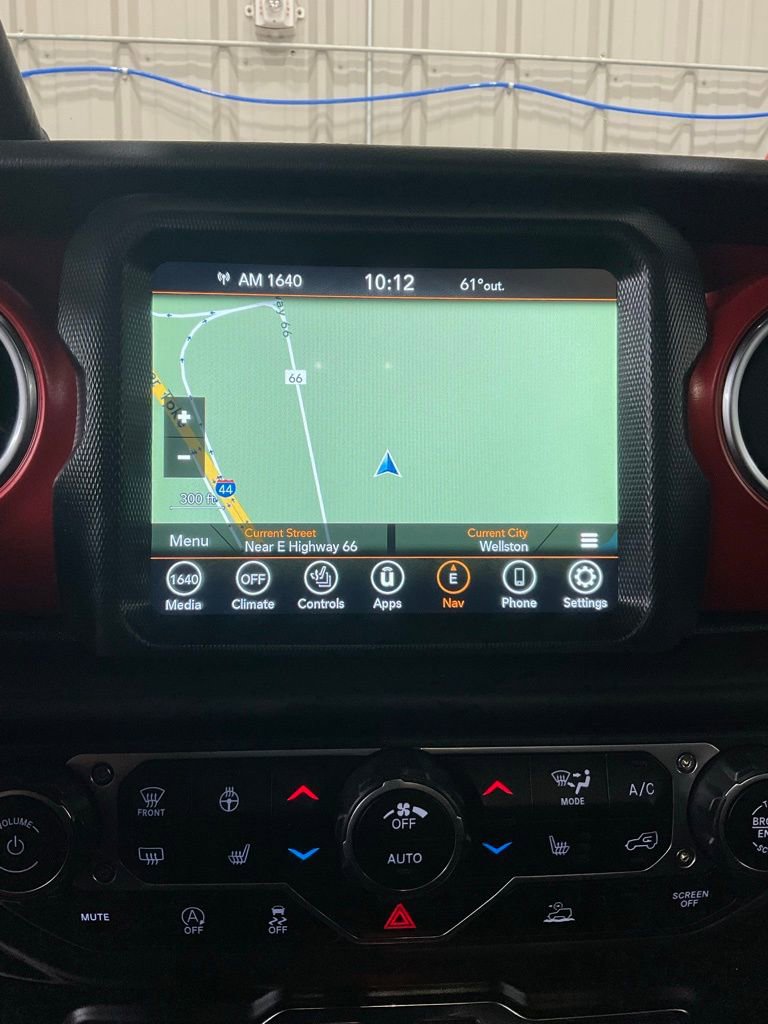 Used 2023 Jeep Wrangler Rubicon w/ LED Lighting Group AWD/4WD image 18