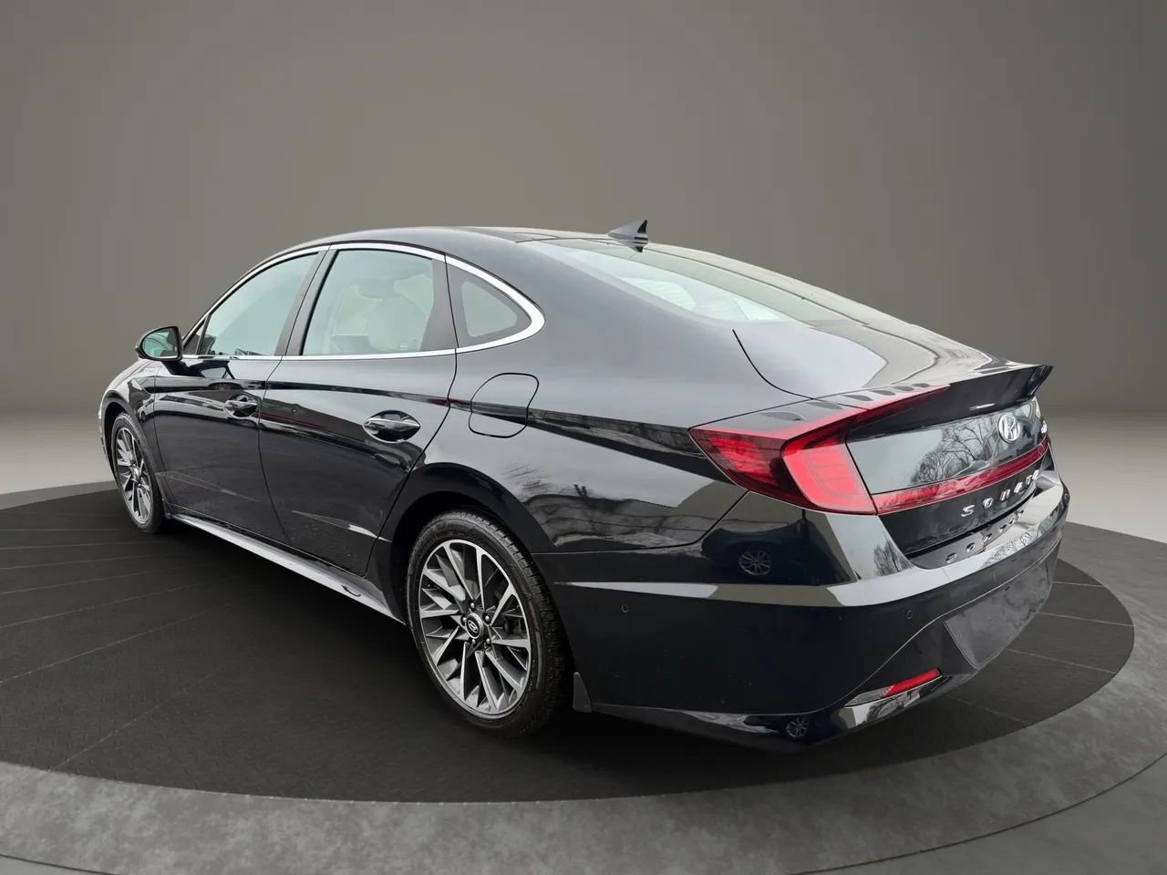 Used 2020 Hyundai Sonata Limited FWD image 7