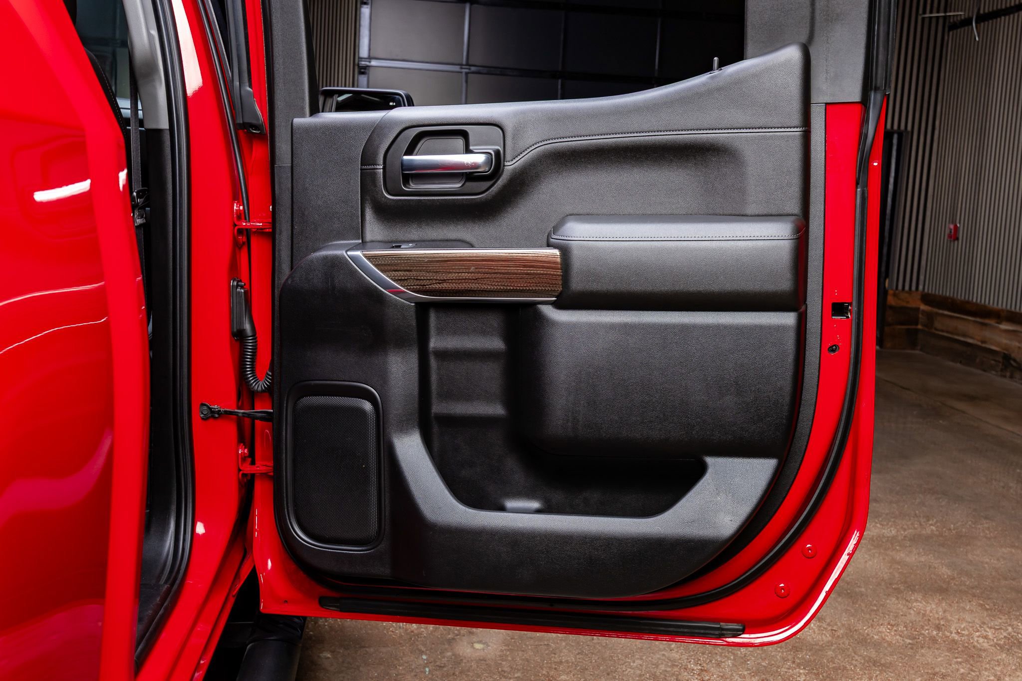 Used 2019 Chevrolet Silverado 1500 LT Trail Boss AWD/4WD image 39