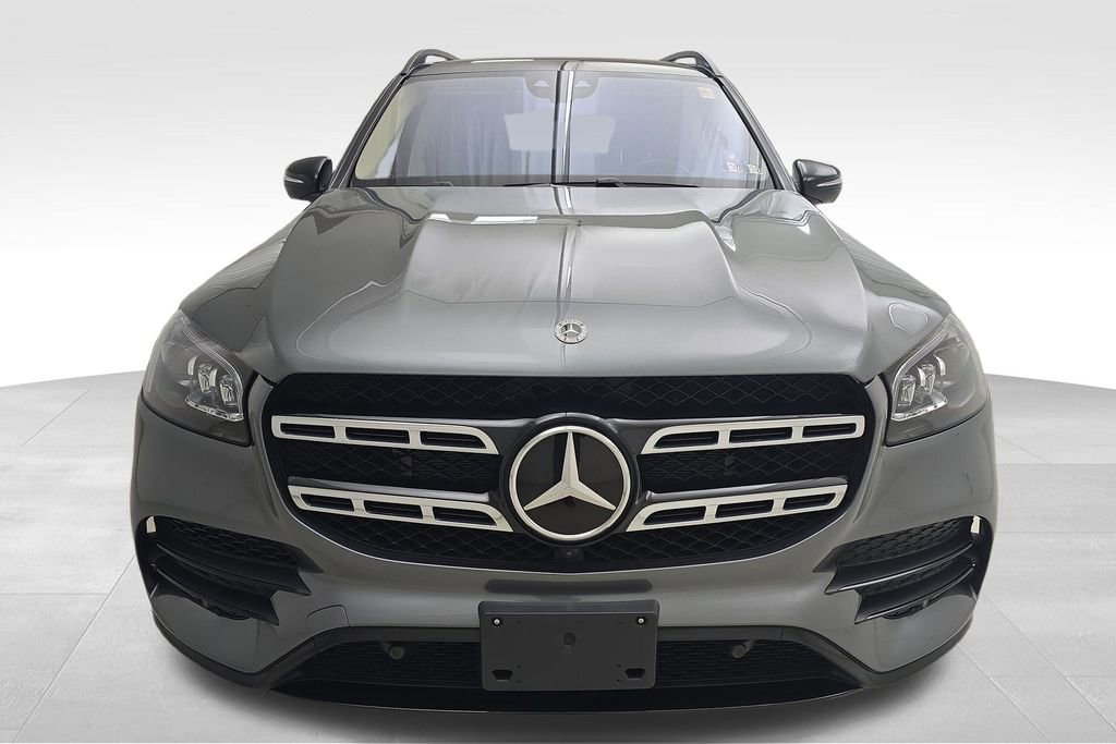 Used 2023 Mercedes-Benz GLS 450 4MATIC w/ AMG Line Exterior image 3