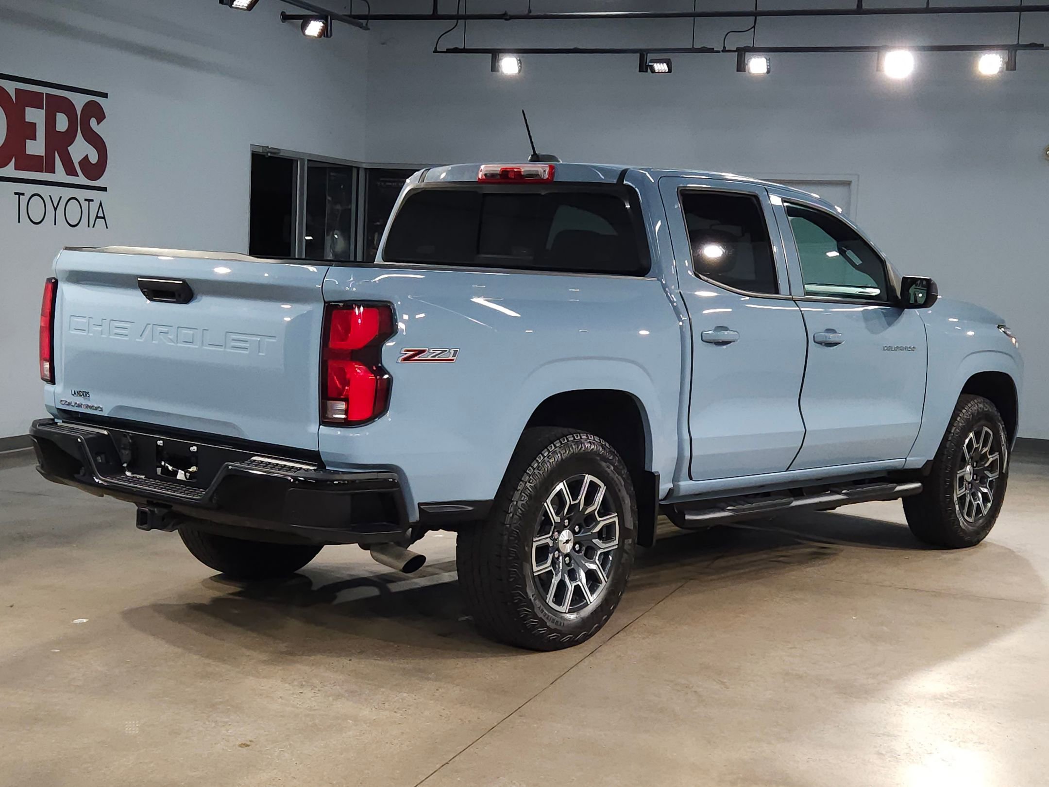 Used 2025 Chevrolet Colorado Z71 image 7