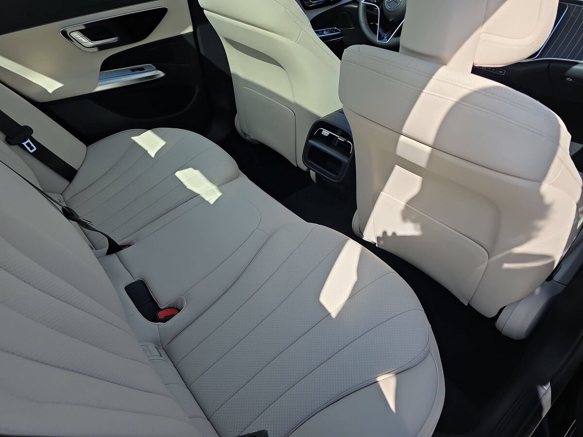 New 2026 Mercedes-Benz E 450 4MATIC Sedan image 11