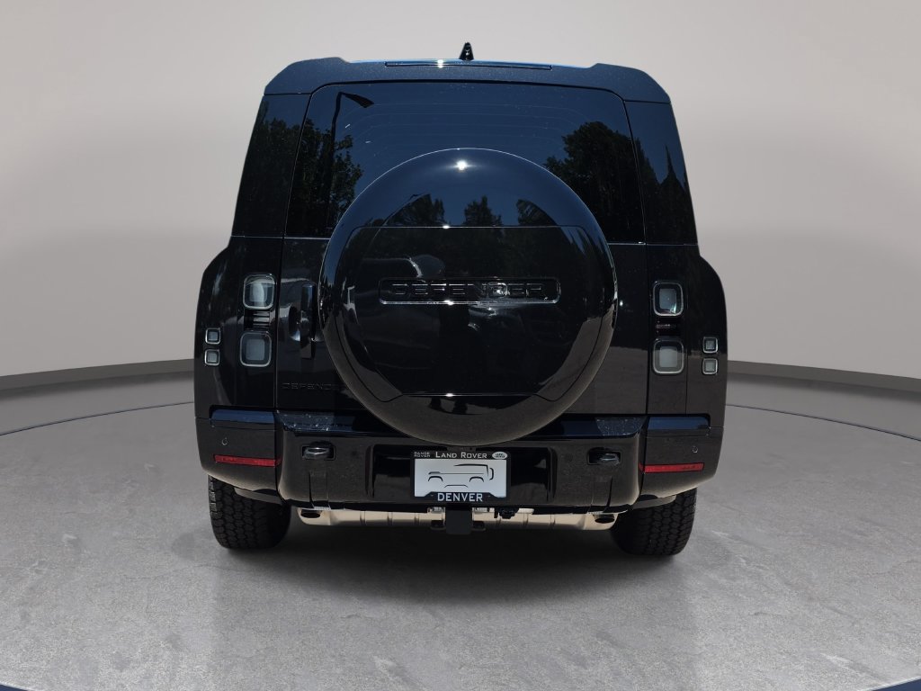 New 2026 Land Rover Defender 130 X-Dynamic SE AWD/4WD image 6