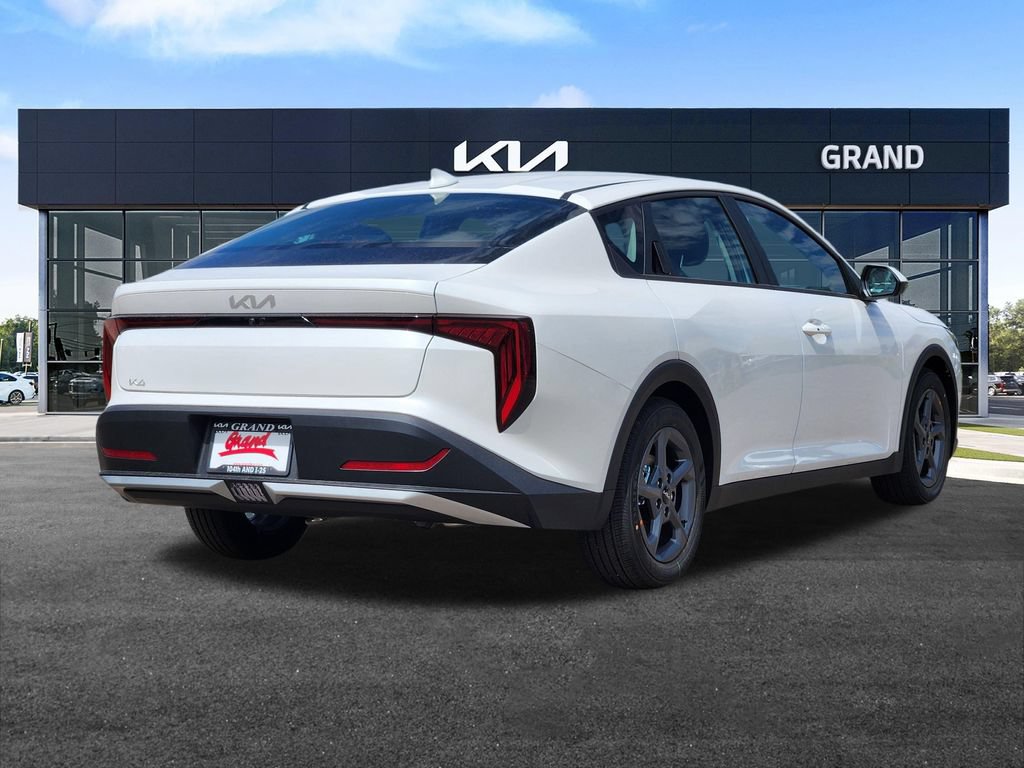 New 2026 Kia K4 FWD image 5
