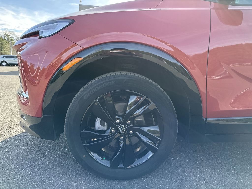 Used 2024 Buick Encore GX Sport Touring image 18