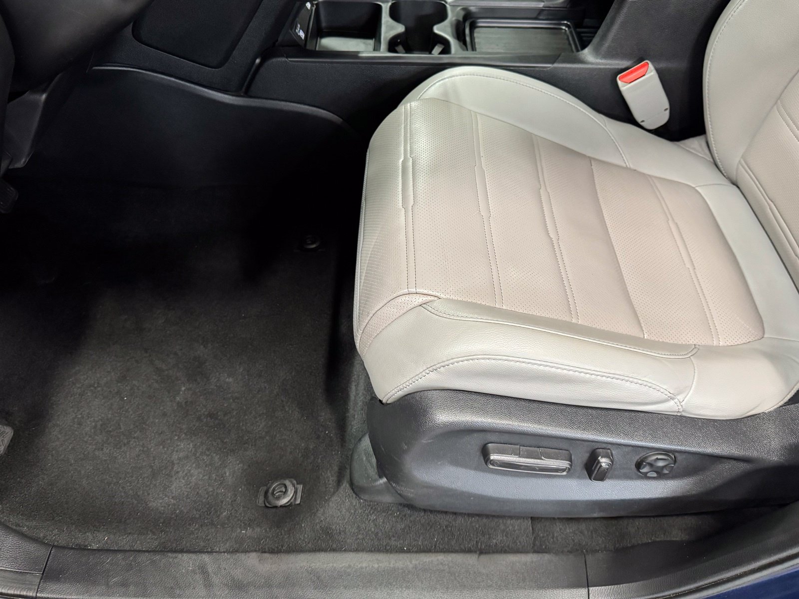 Used 2020 Honda CR-V EX-L image 18