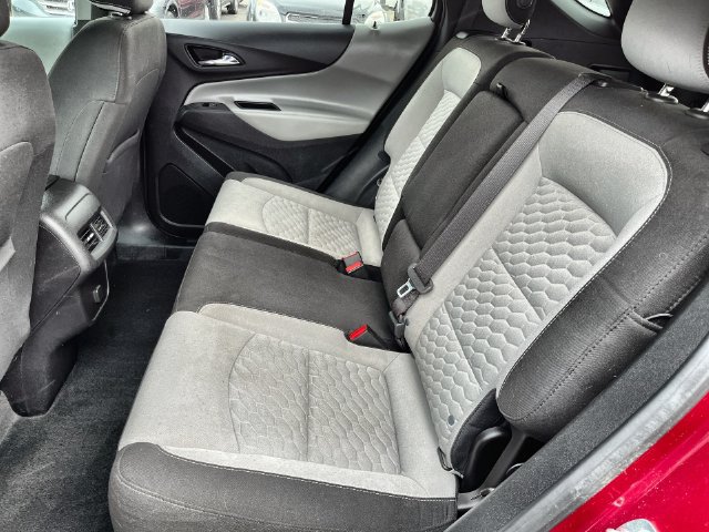 Used 2018 Chevrolet Equinox LT FWD image 32