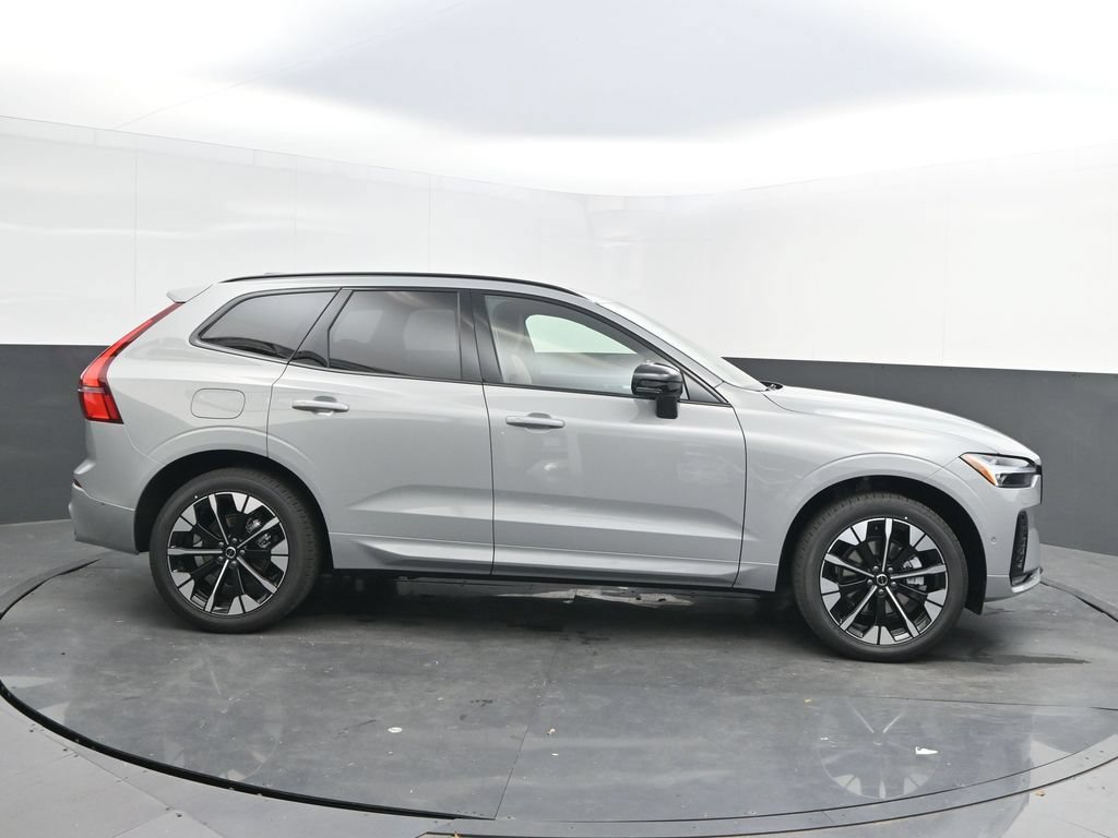 New 2026 Volvo XC60 B5 Plus w/ Protection Package Premier AWD/4WD image 8