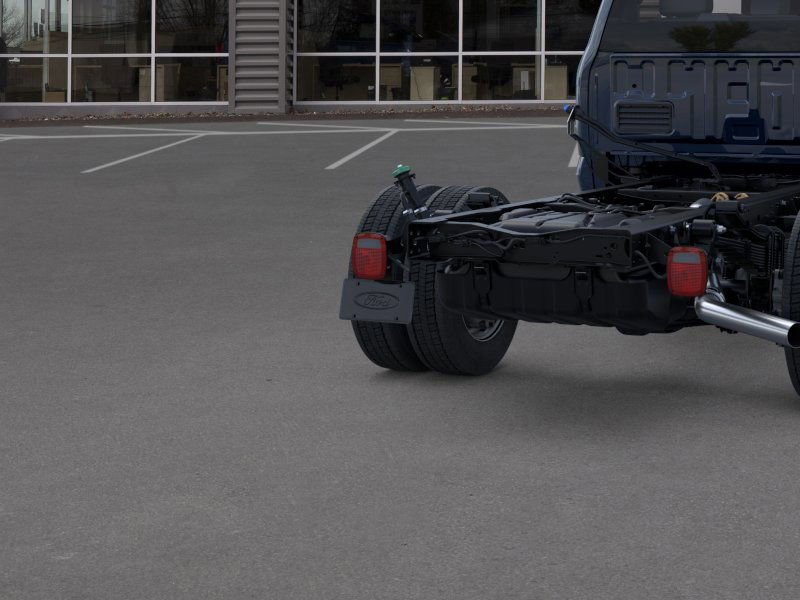 New 2025 Ford F550 4x4 Regular Cab Super Duty image 21