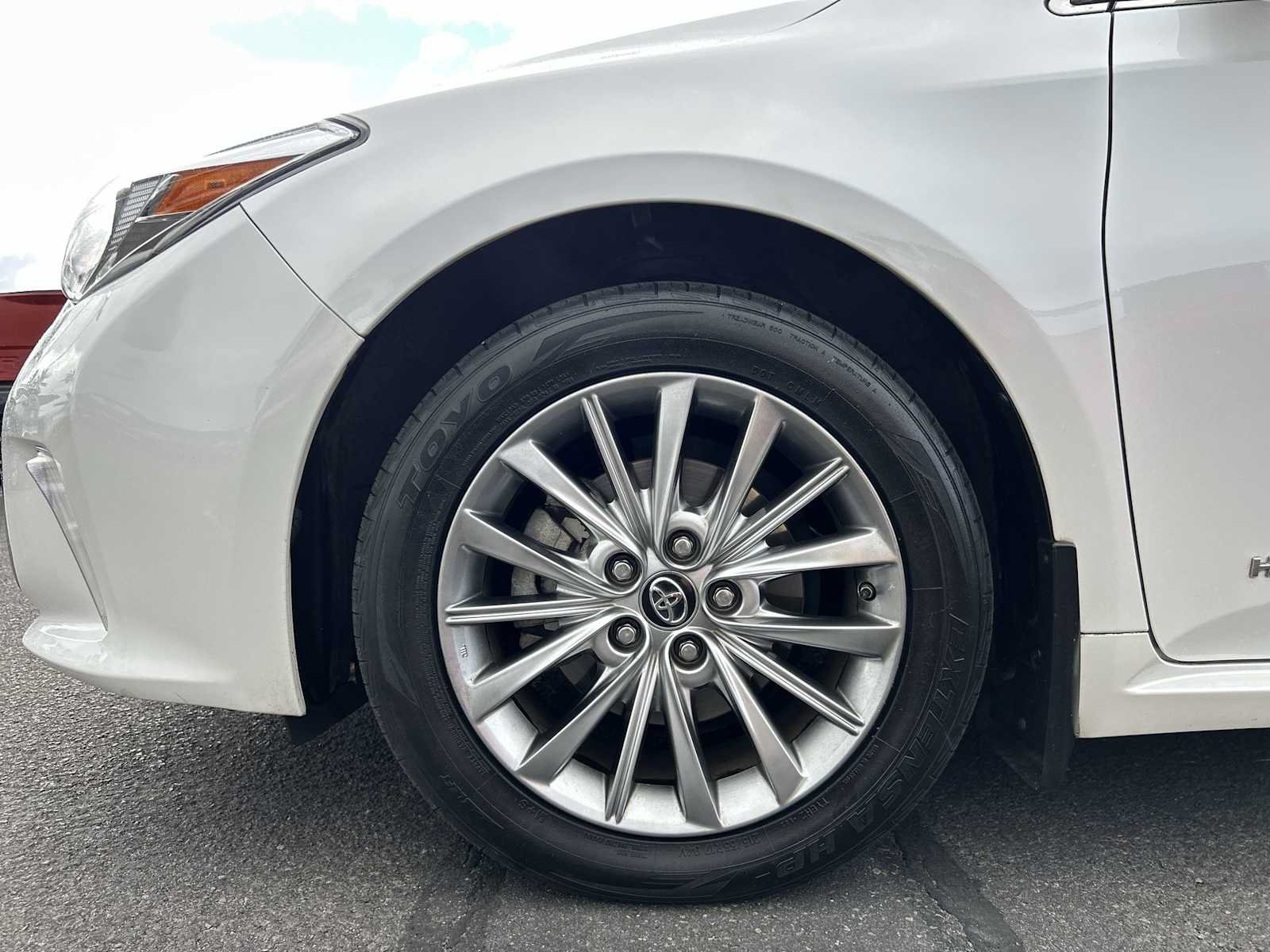 Used 2017 Toyota Avalon Limited FWD image 18