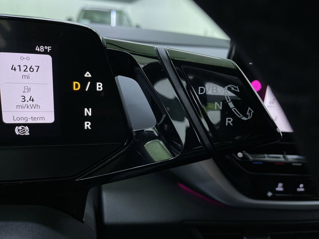 Used 2022 Volkswagen ID.4 Pro image 25