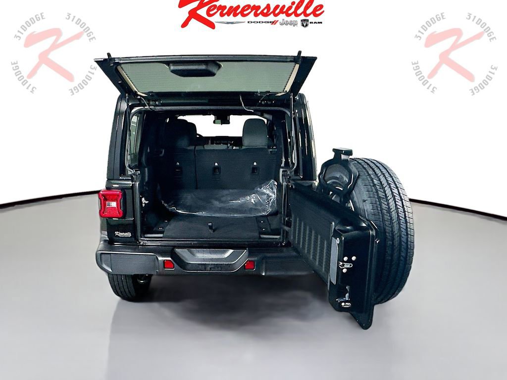 New 2025 Jeep Wrangler Sahara image 16