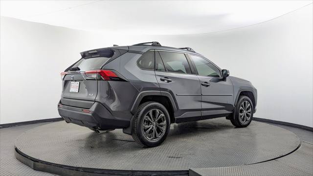 Used 2022 Toyota RAV4 XLE Premium AWD/4WD image 8