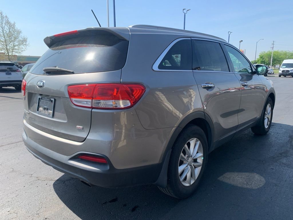 Used 2016 Kia Sorento LX AWD/4WD image 3
