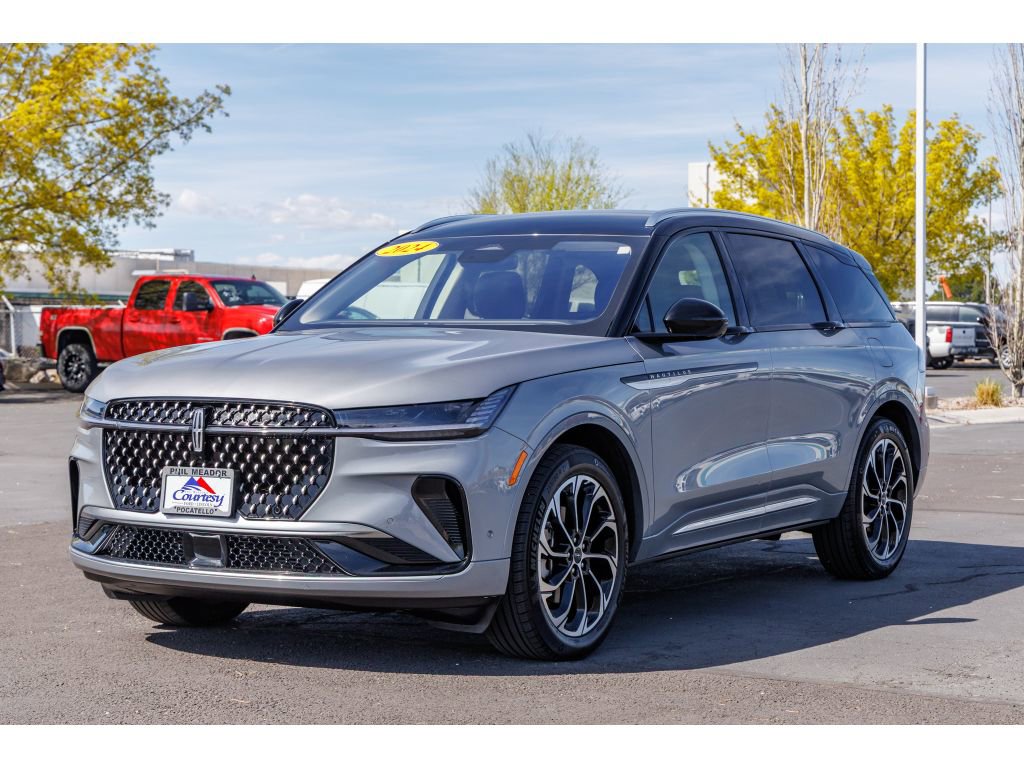 Used 2024 Lincoln Nautilus Reserve image 7