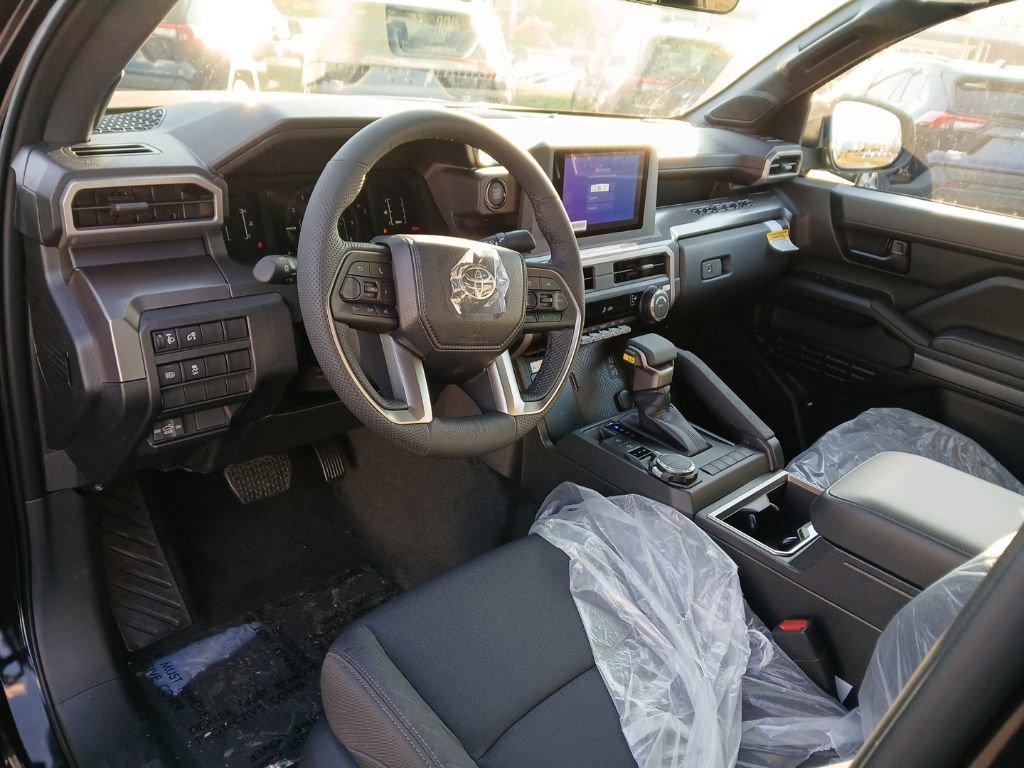 New 2025 Toyota Tacoma SR5 image 5