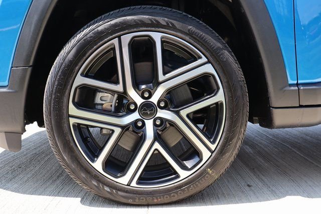 New 2025 Jeep Compass Limited image 25