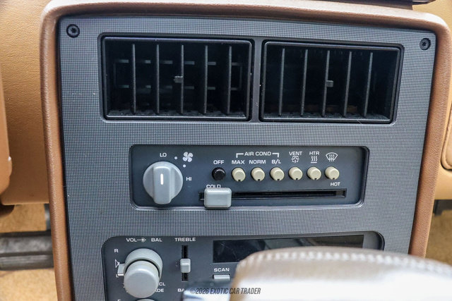 Used 1988 Pontiac Fiero GT RWD image 37