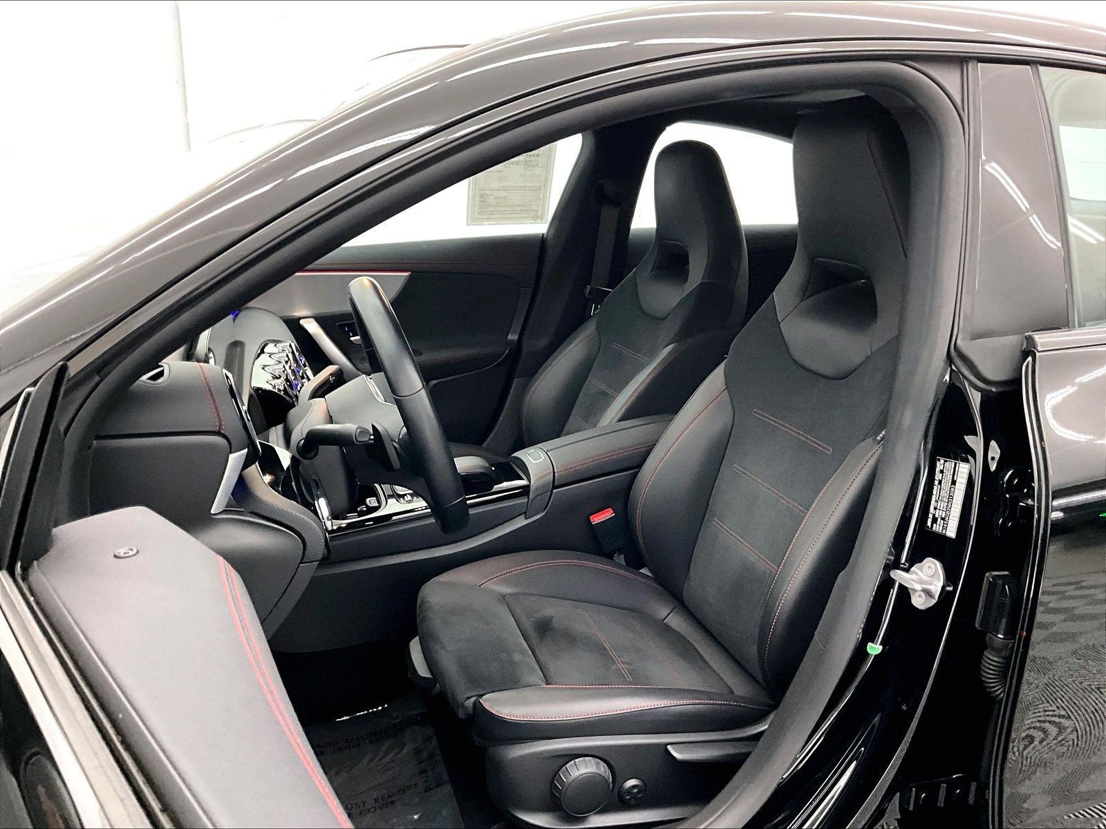 Certified 2022 Mercedes-Benz CLA 250 image 16