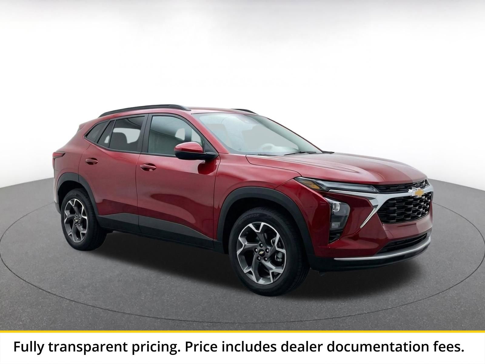 Used 2025 Chevrolet Trax LT FWD image 1
