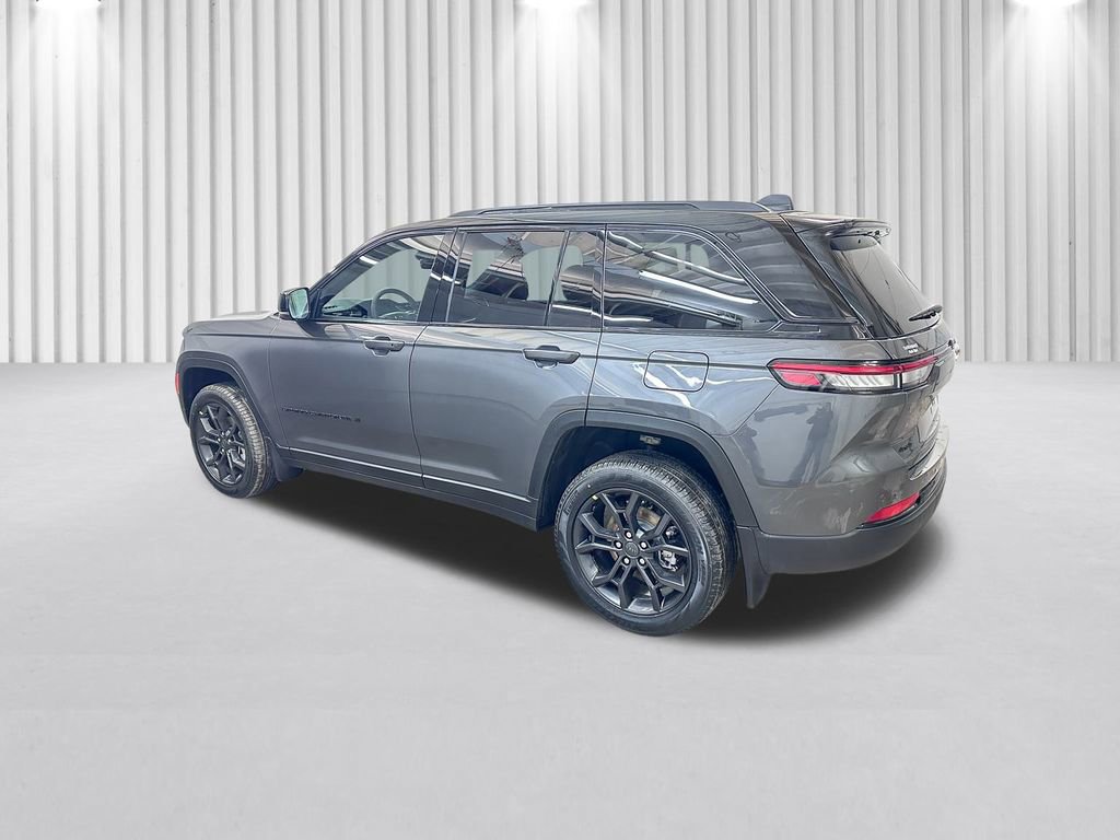 New 2025 Jeep Grand Cherokee Limited w/ MOPAR Finishing Package image 7