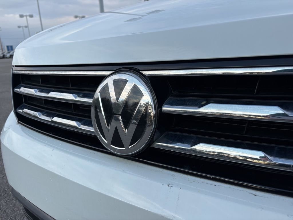 Used 2021 Volkswagen Tiguan SEL image 11