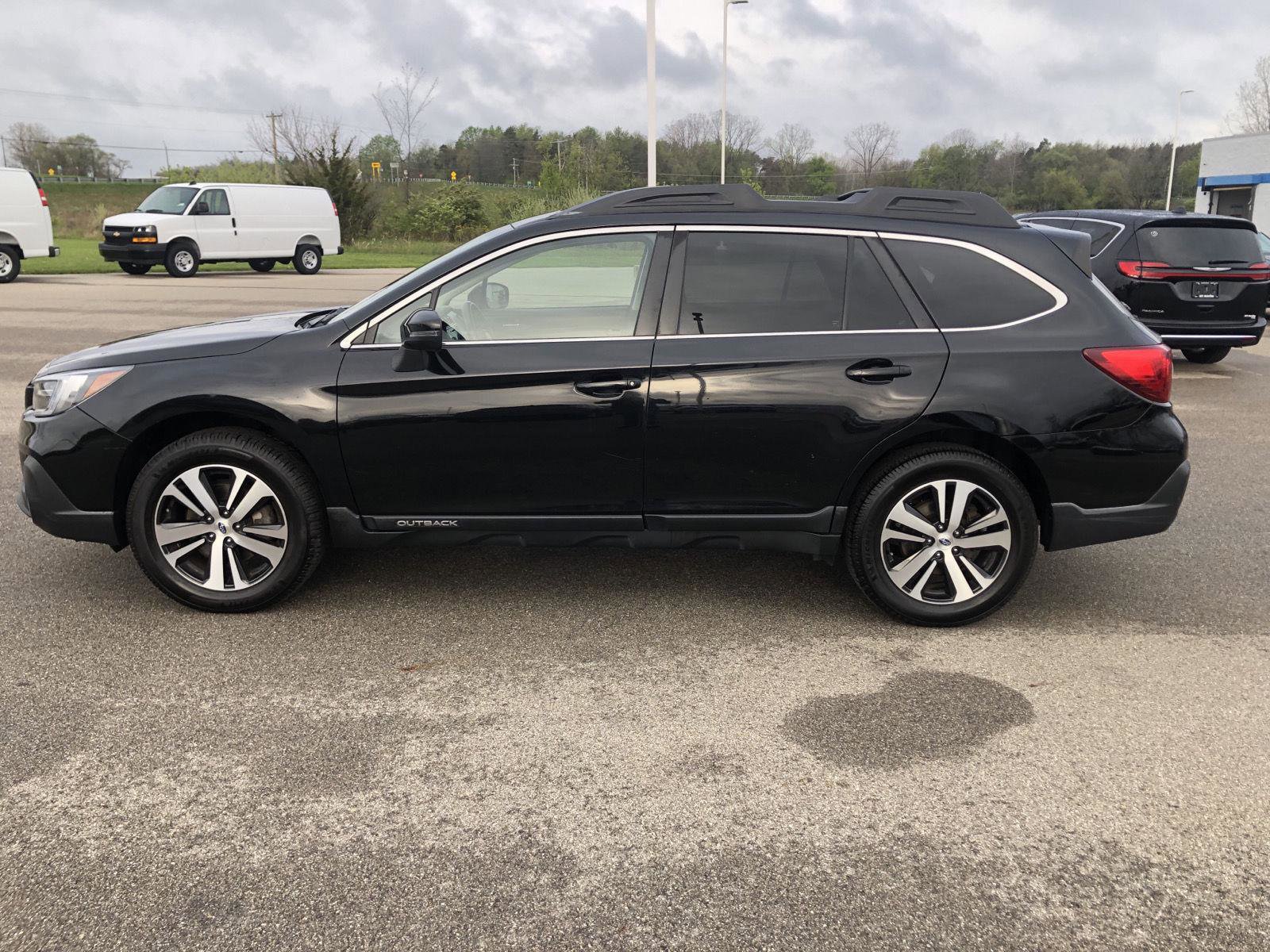 Used 2019 Subaru Outback 2.5i Limited AWD/4WD image 2