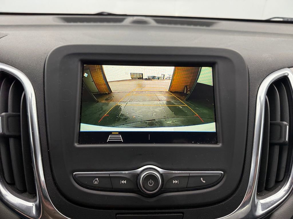 Used 2019 Chevrolet Equinox LS w/ LS Convenience Package AWD/4WD image 18