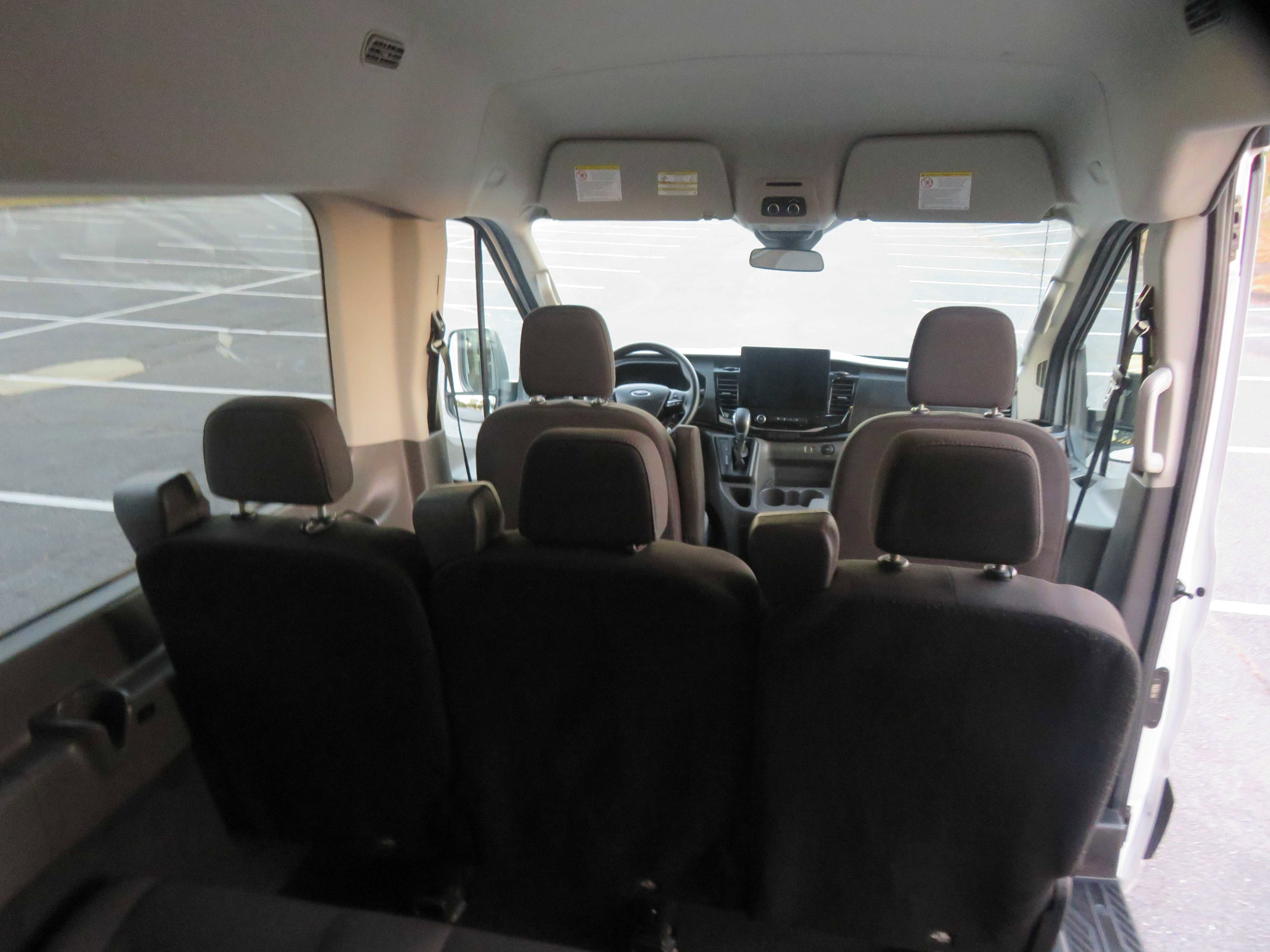 Used 2024 Ford Transit 350 XLT image 28