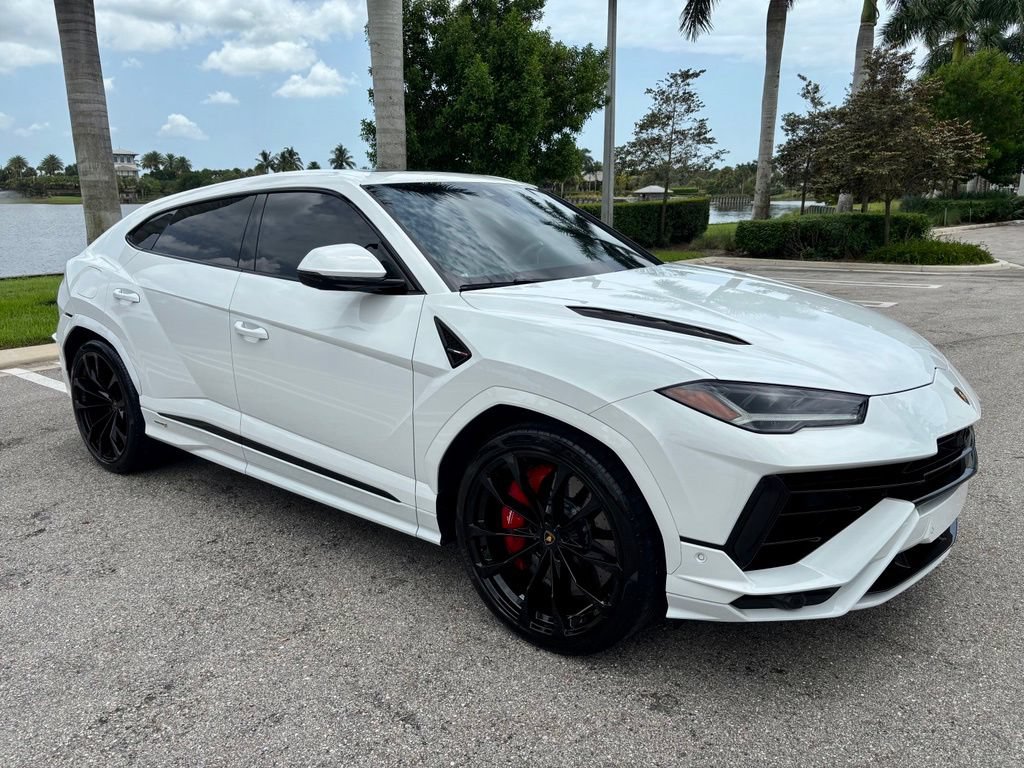 Used 2024 Lamborghini Urus S AWD/4WD image 4