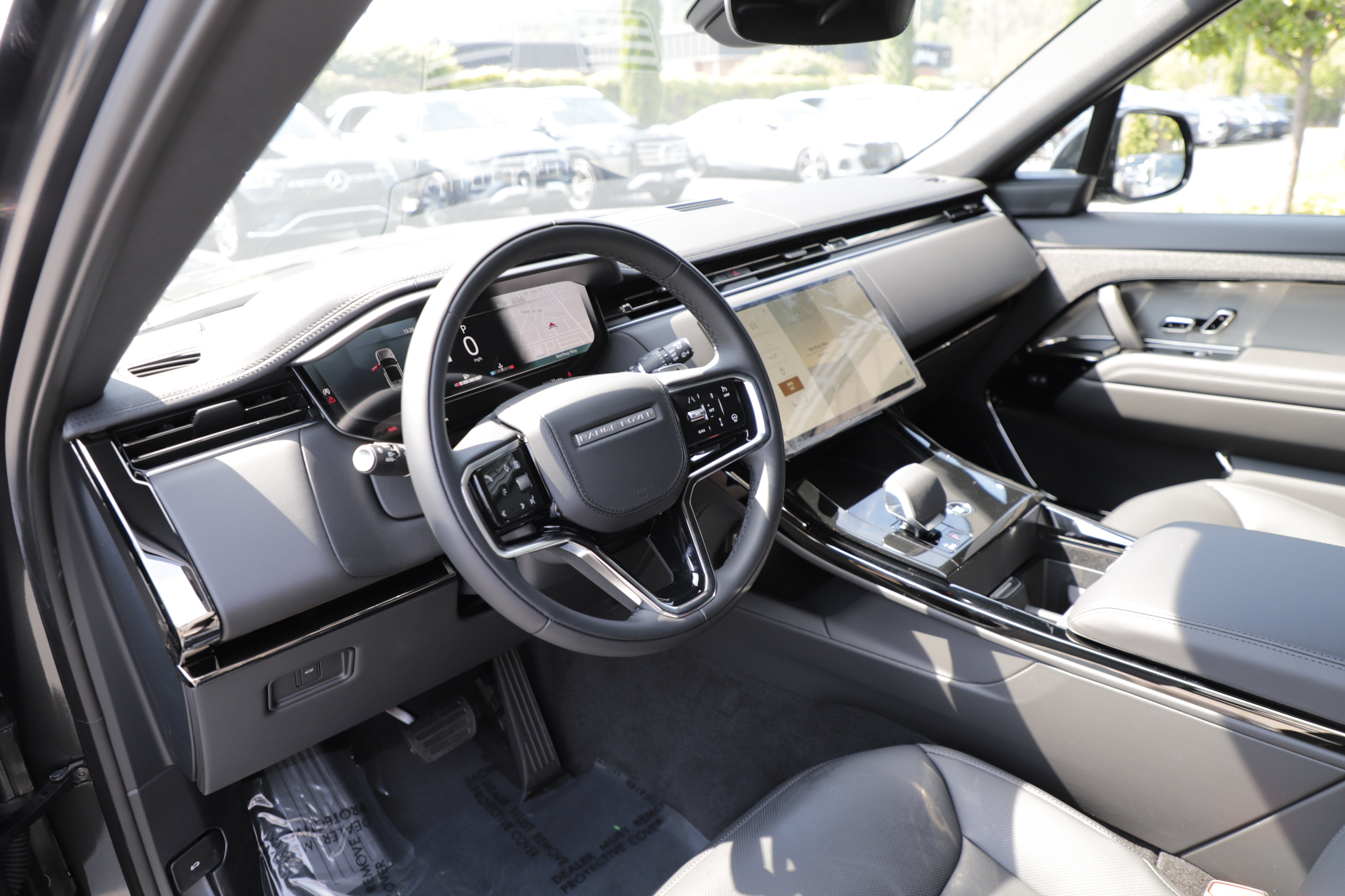 New 2026 Land Rover Range Rover Sport SE AWD/4WD image 16