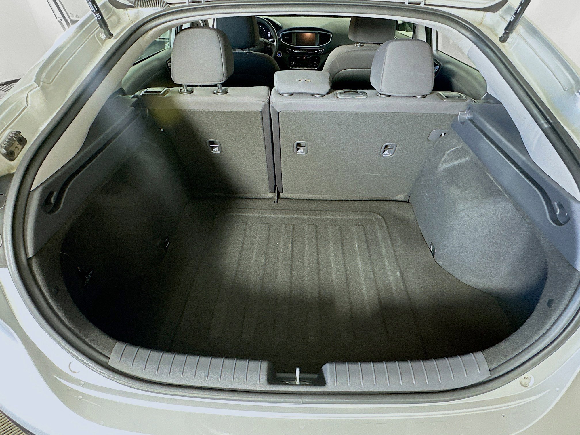 Used 2019 Hyundai Ioniq Blue image 26