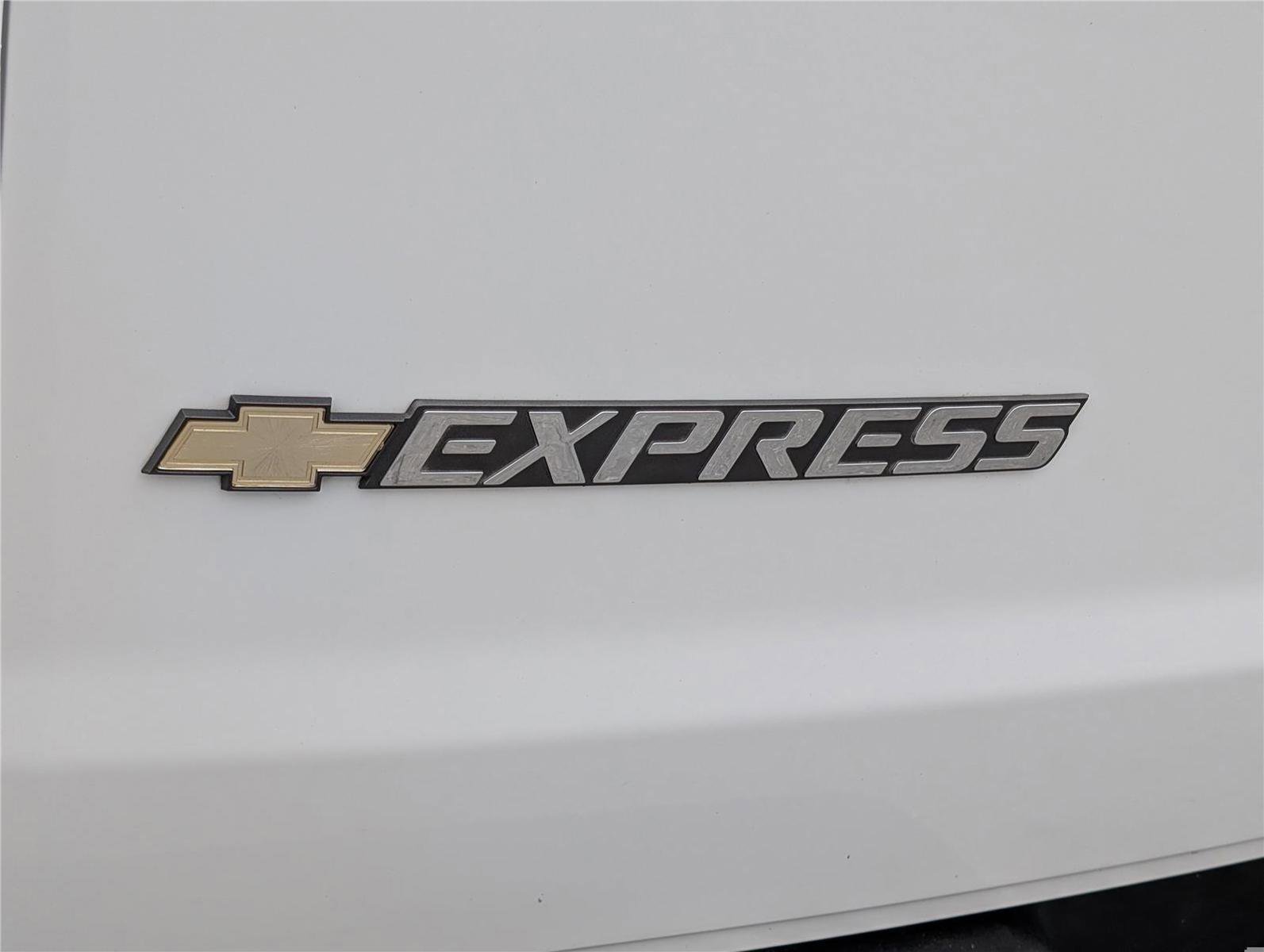 Used 2023 Chevrolet Express 3500 LS RWD image 9