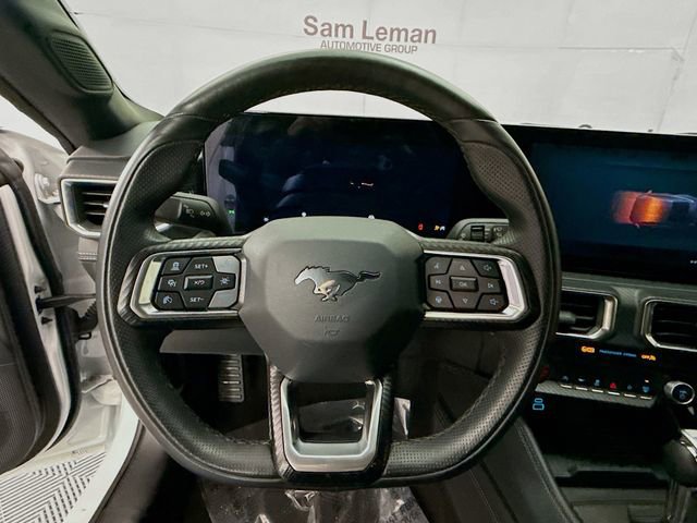 Used 2024 Ford Mustang Premium image 11