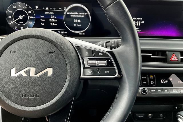 Used 2024 Kia Seltos EX FWD image 12