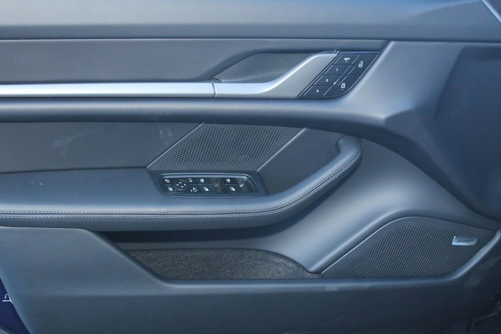 New 2026 Porsche Taycan AWD/4WD image 21