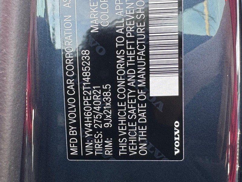 New 2026 Volvo XC90 T8 Plus w/ Protection Package Premier AWD/4WD image 17