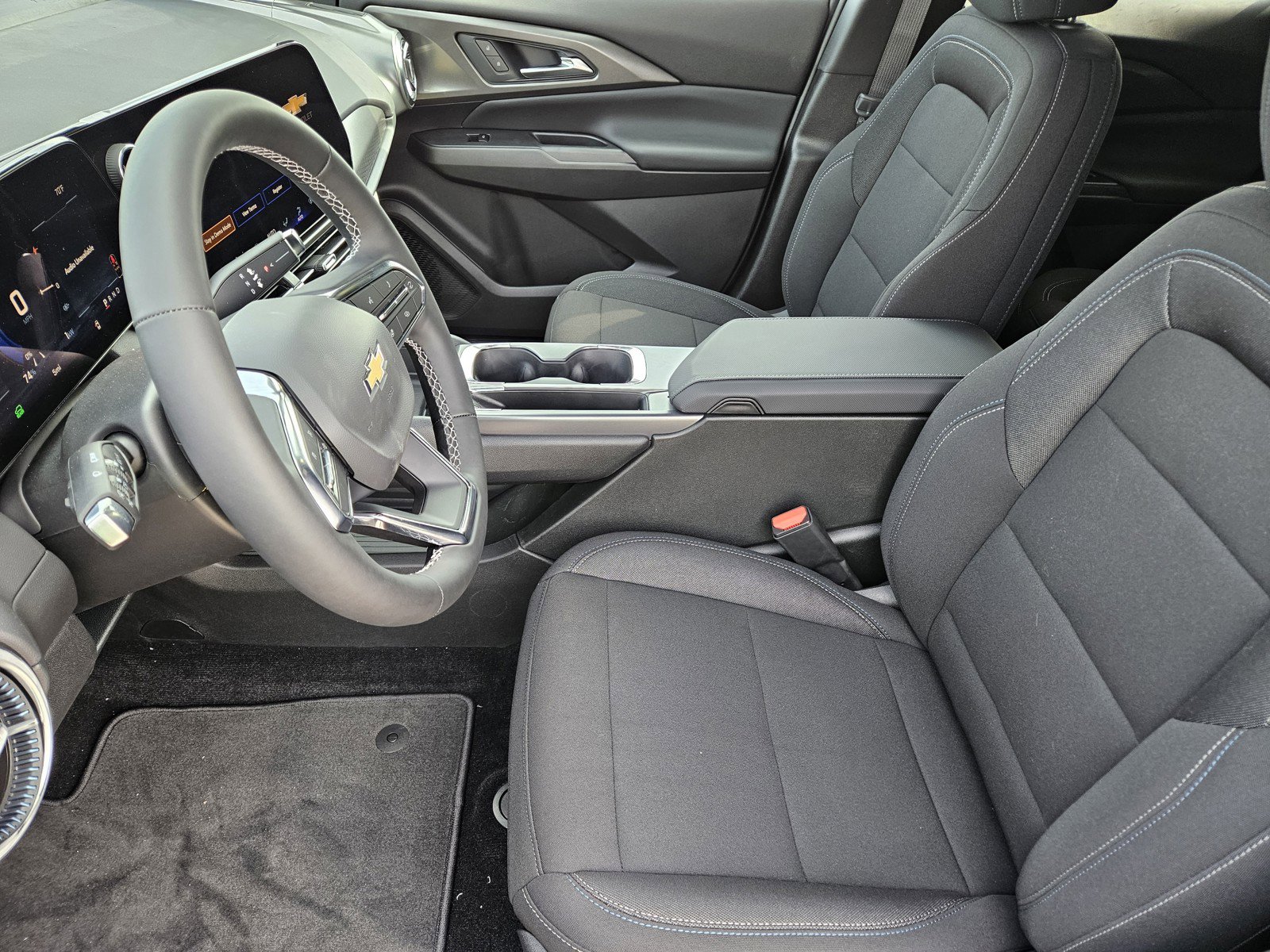 New 2026 Chevrolet Equinox EV LT w/ Comfort Package image 9