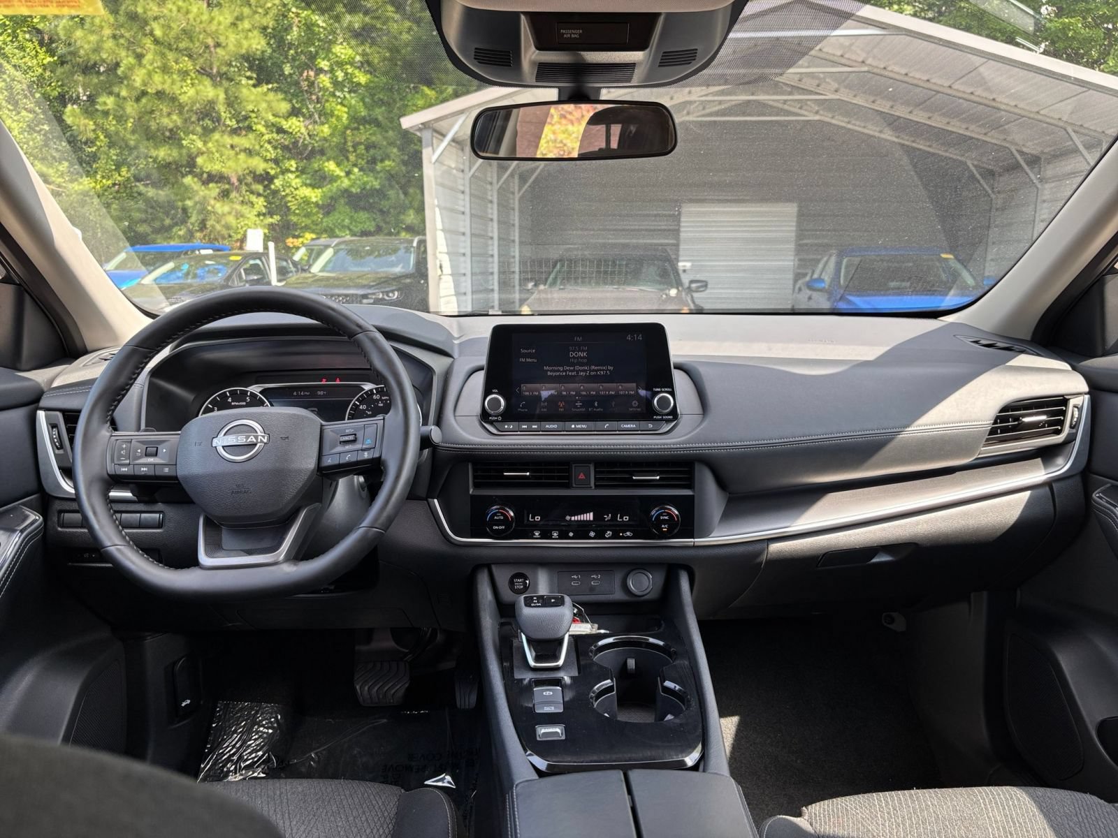 Used 2026 Nissan Rogue SV FWD image 34
