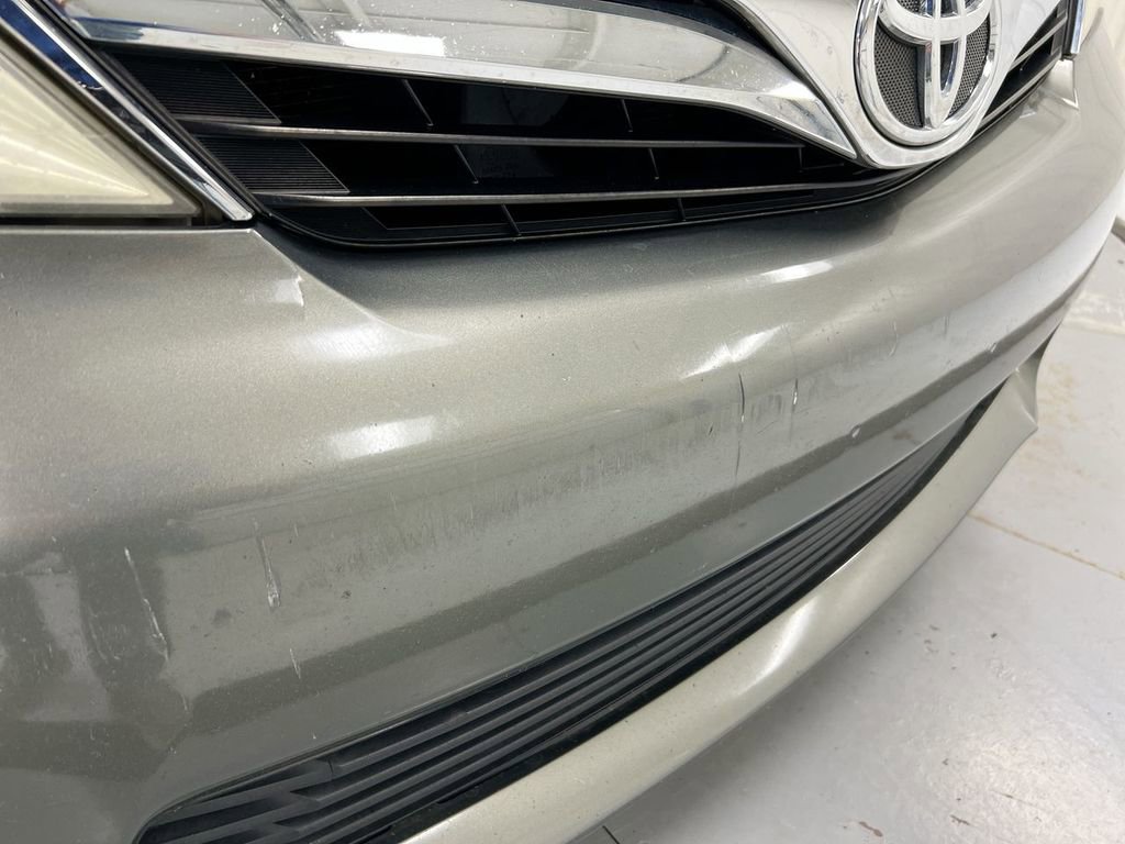 Used 2012 Toyota Camry LE FWD image 28