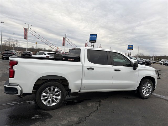 Used 2022 Chevrolet Silverado 1500 Custom image 3