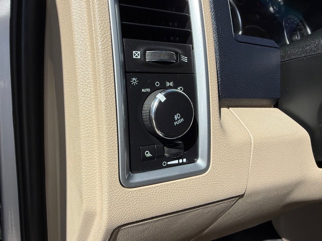 Used 2018 RAM 2500 Limited image 22