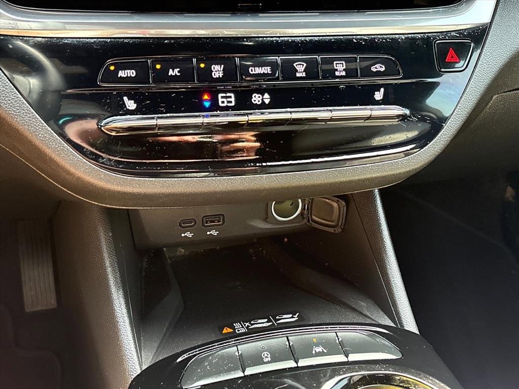 Used 2024 Buick Envista Avenir image 11