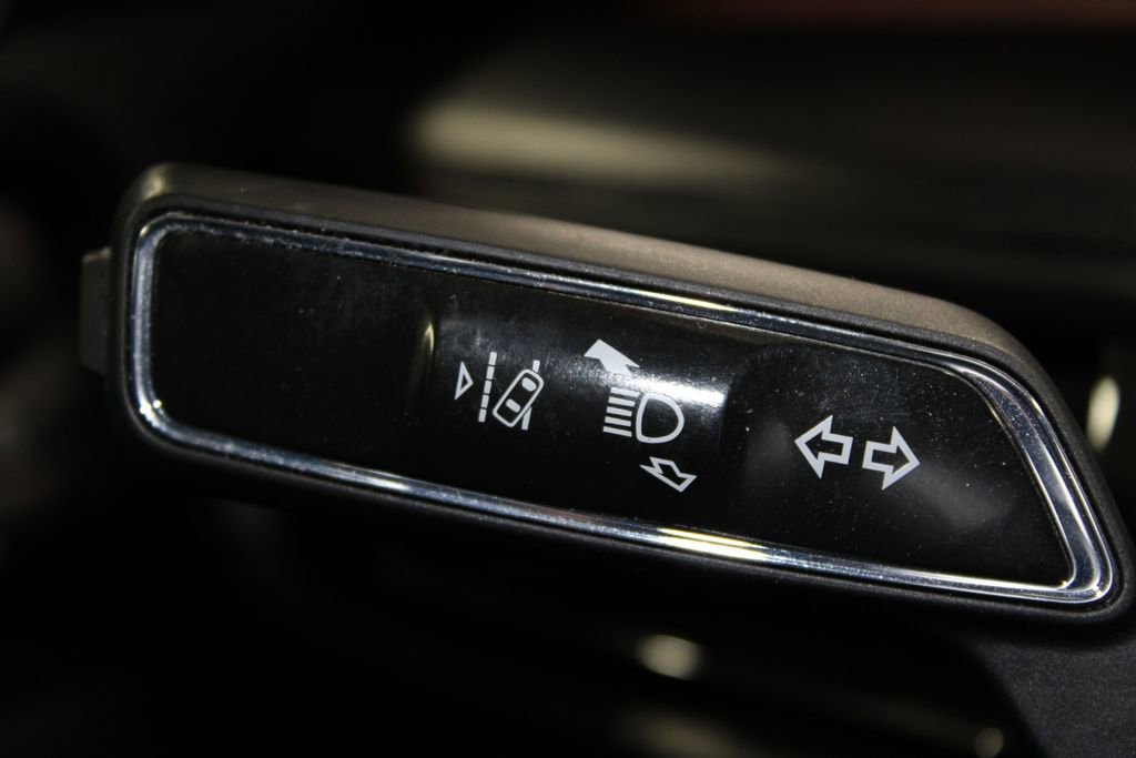 Used 2021 Lincoln Nautilus Reserve w/ Equipment Group 201A image 40