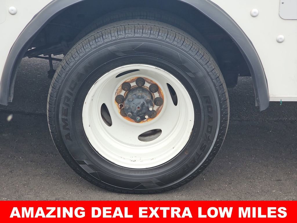 Used 2019 Ford E-450 and Econoline 450 Super Duty w/ Power Windows & Locks Group image 33