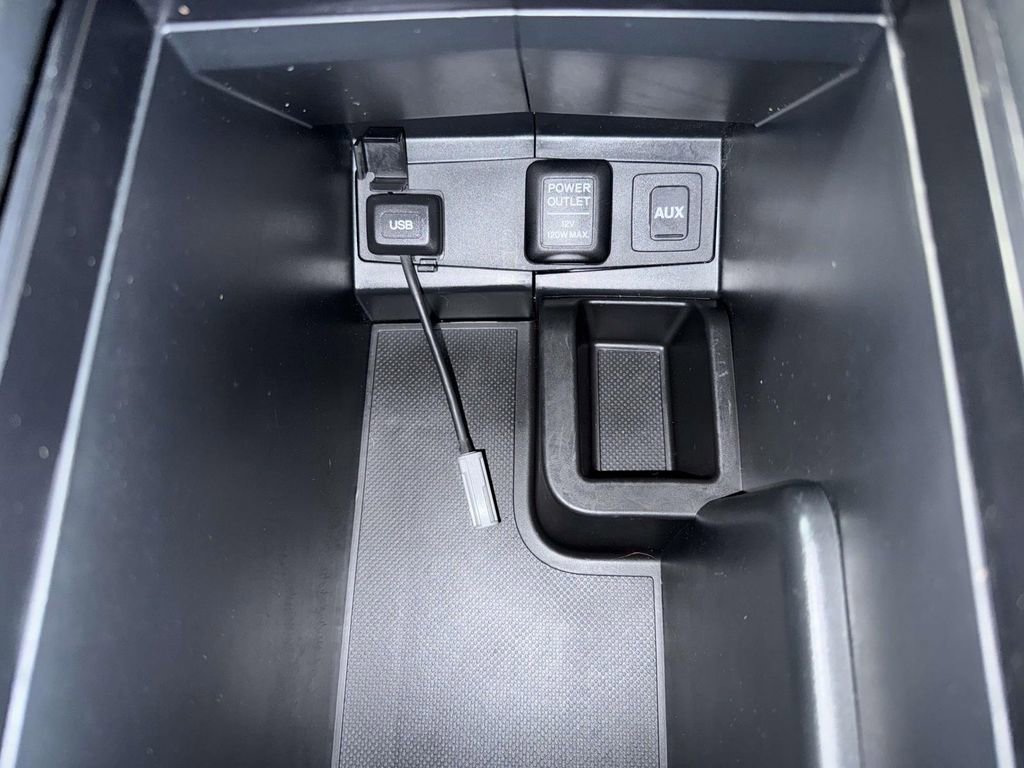 Used 2012 Honda CR-V EX-L image 22