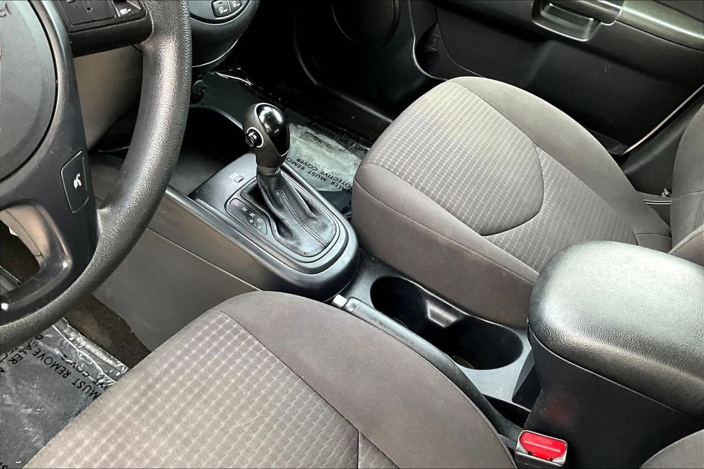 Used 2013 Kia Soul FWD image 15