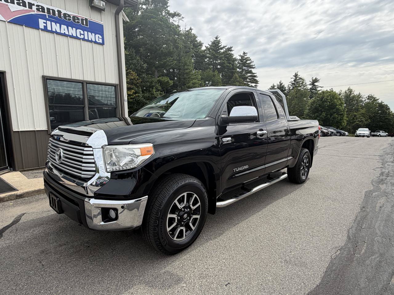 Used 2014 Toyota Tundra Limited w/ Limited Premium Package AWD/4WD image 1