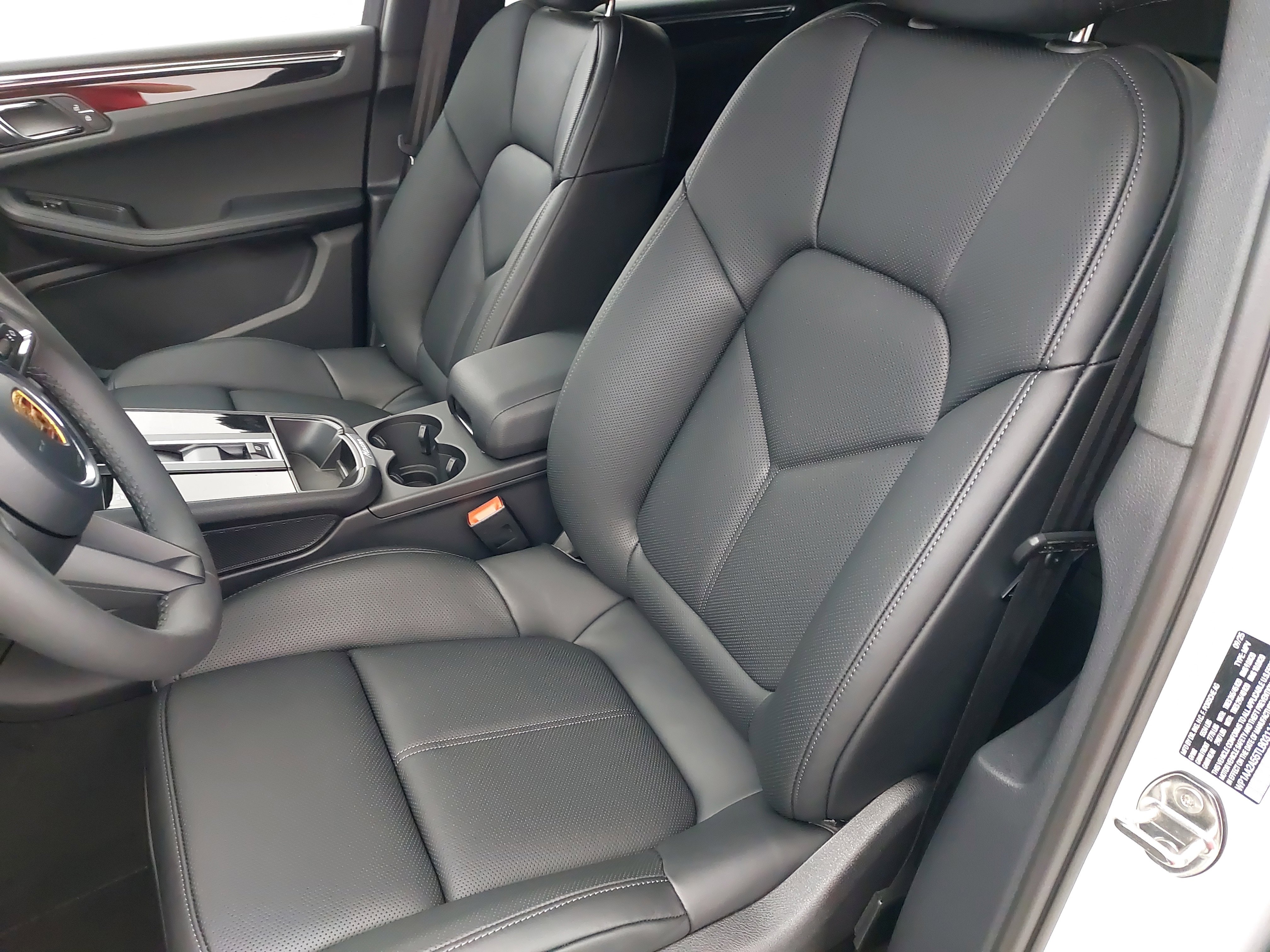 New 2026 Porsche Macan image 5
